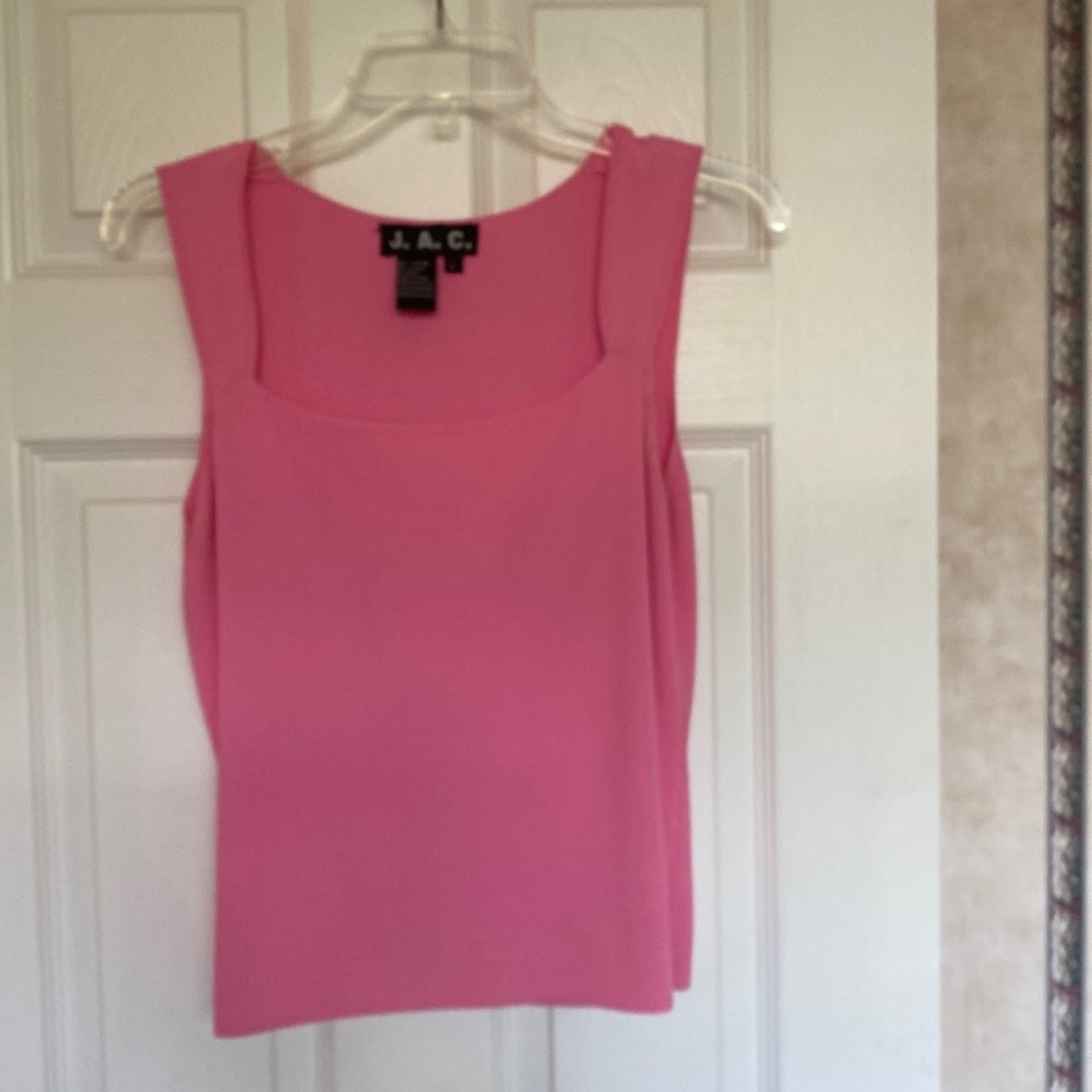 Sleeveless top